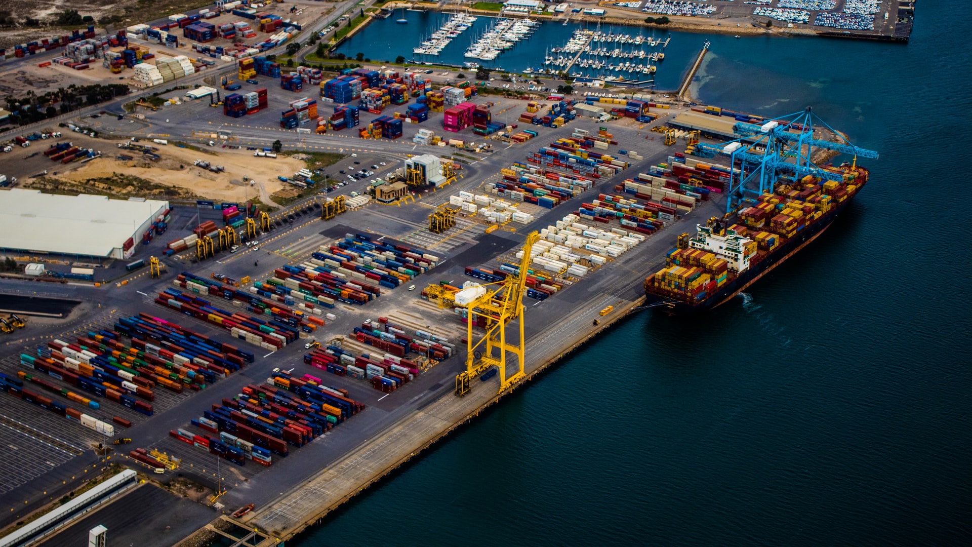 logistics image