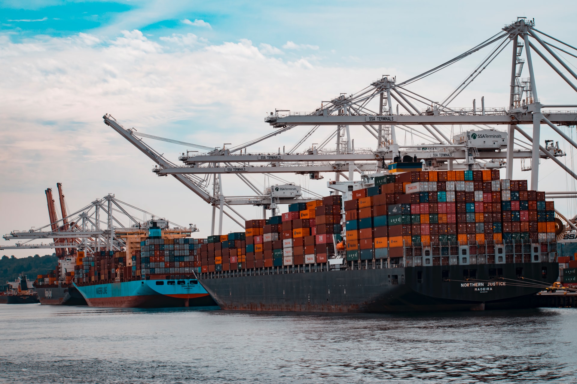 logistics image